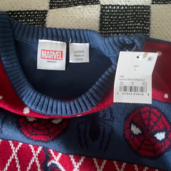 Spider-Man Sweater - Picture 6 of 6